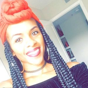 Meet your Posher, Briana